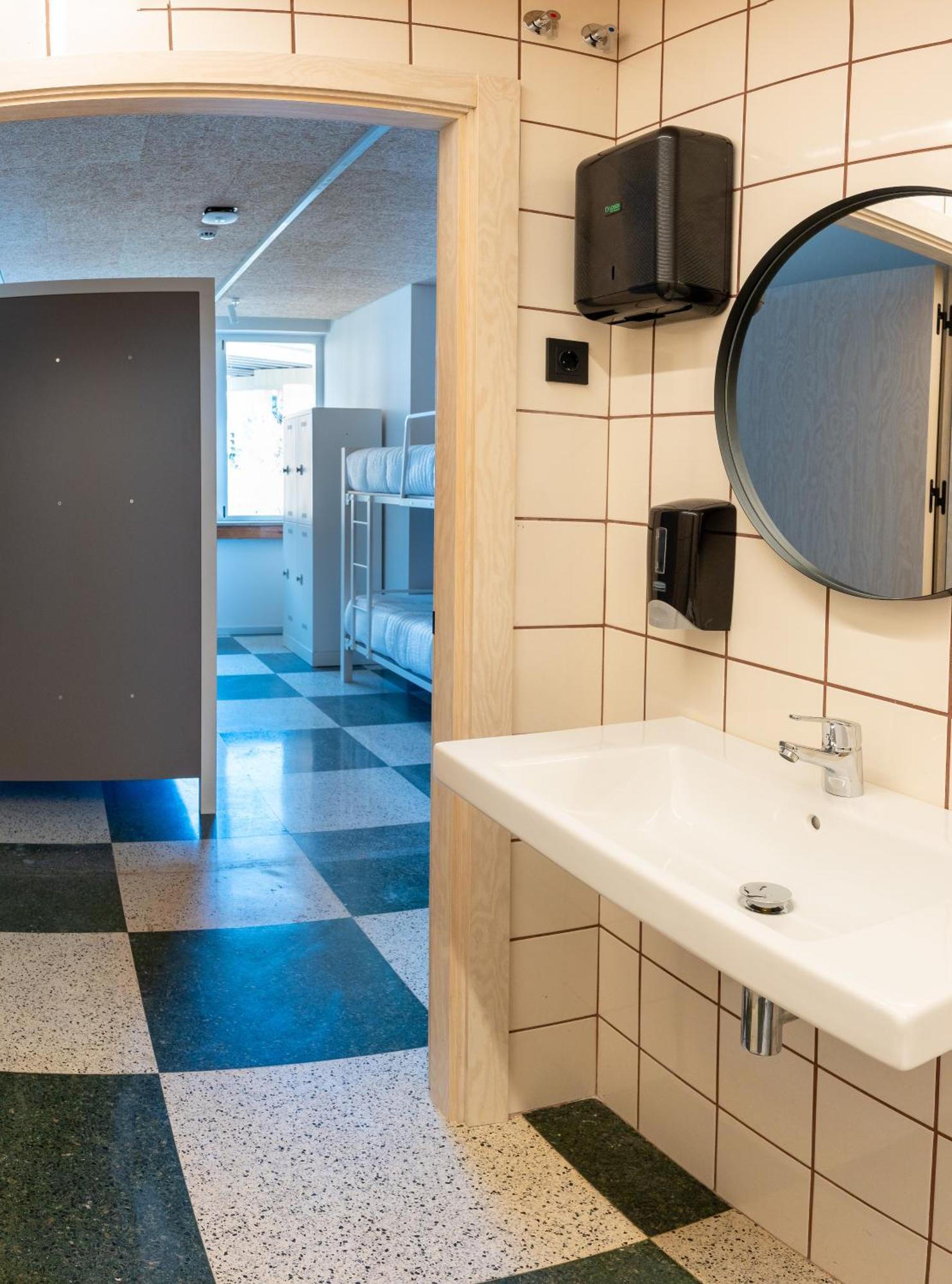 Lamia Bbk Women Hostel-solo Mujeres *