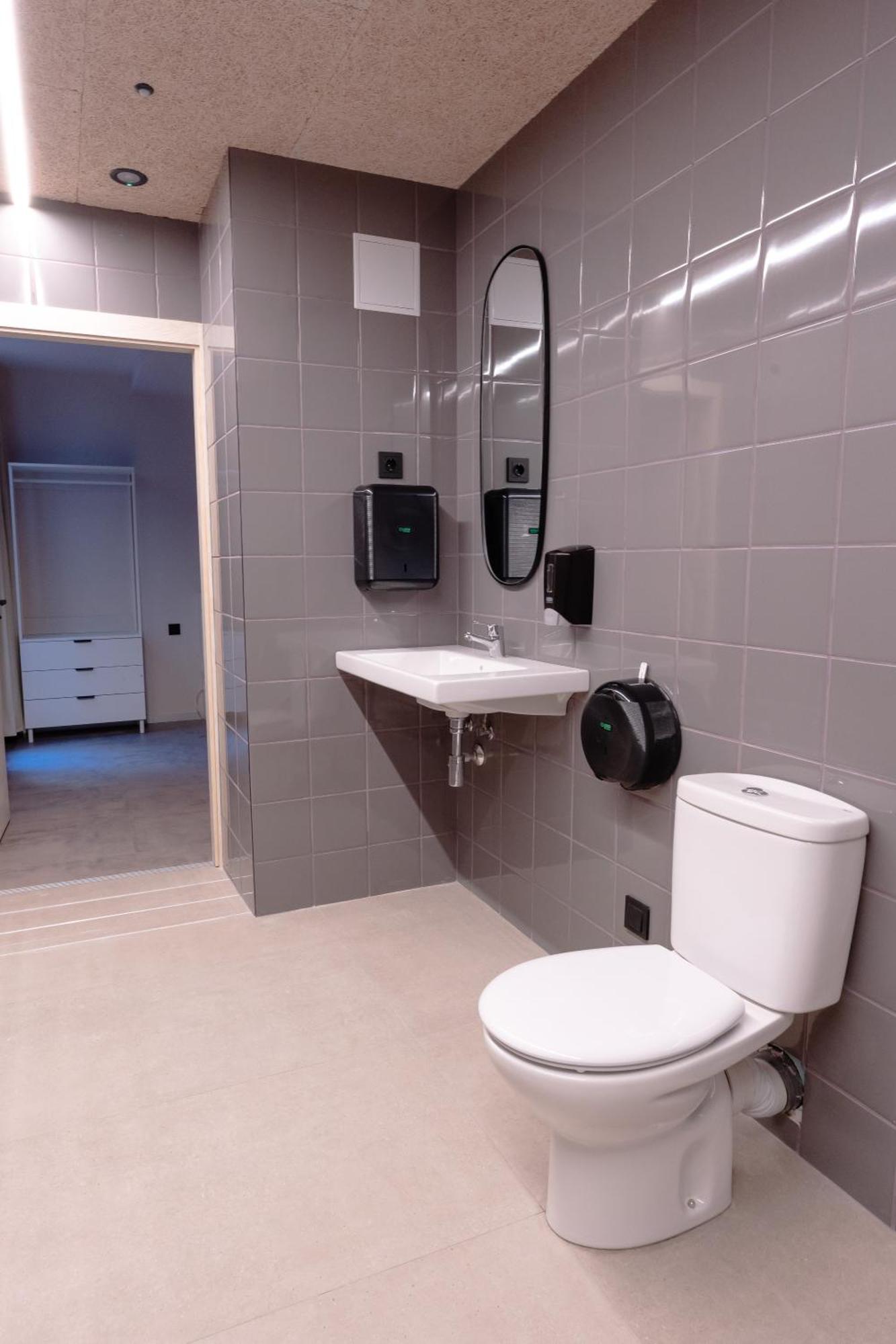 Lamia Bbk Women Hostel-solo Mujeres Bilbao