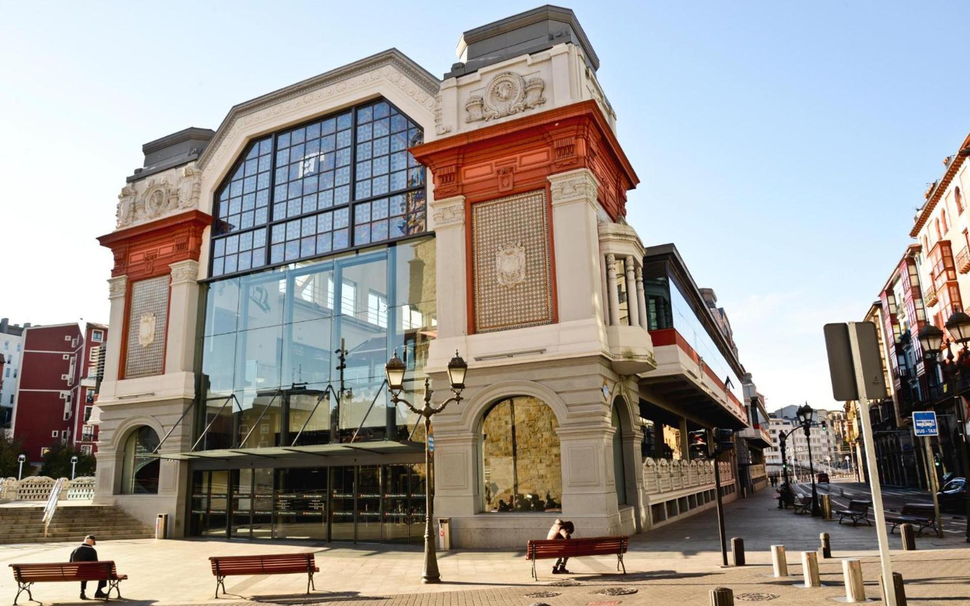 Aston - Mercado De La Rivera In Casco Viejo Bilbao