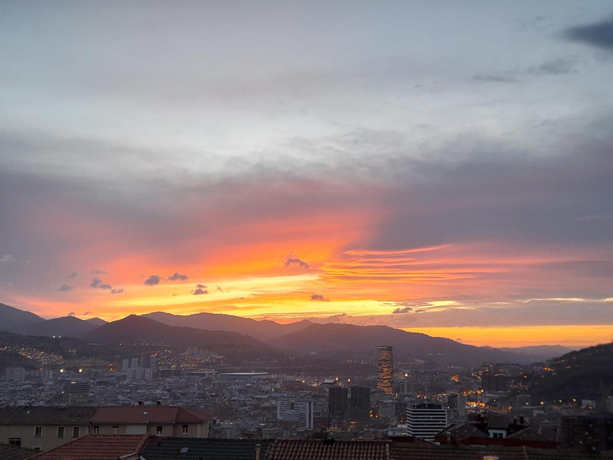 Calida Descubre La Ciudad Apartamento *