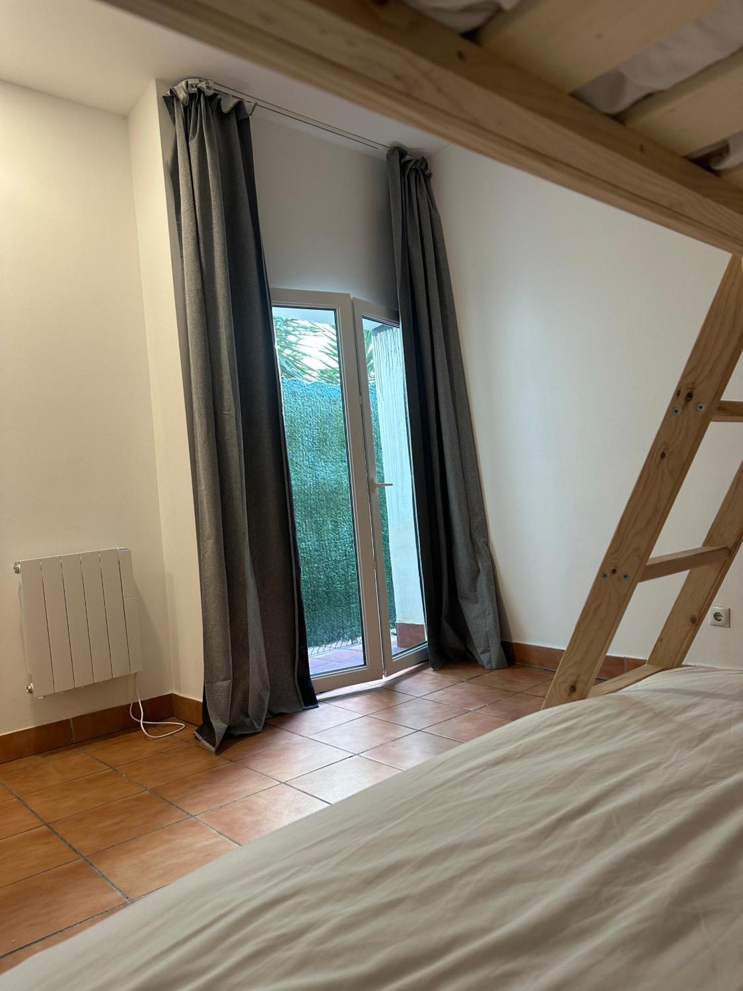Urban Garden Hostal Bilbao