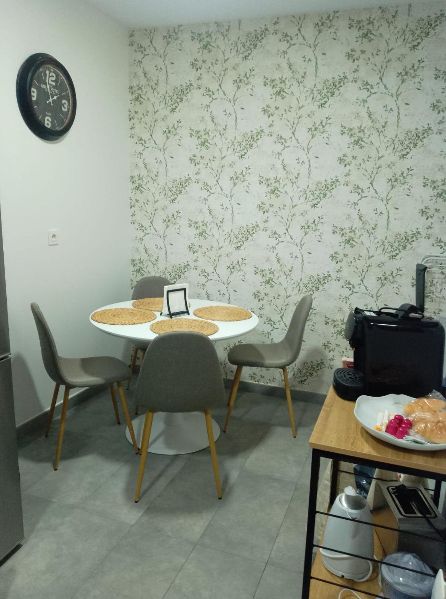 Nuevo, Casco Viejo, Mercado De La Ribera Apartamento *