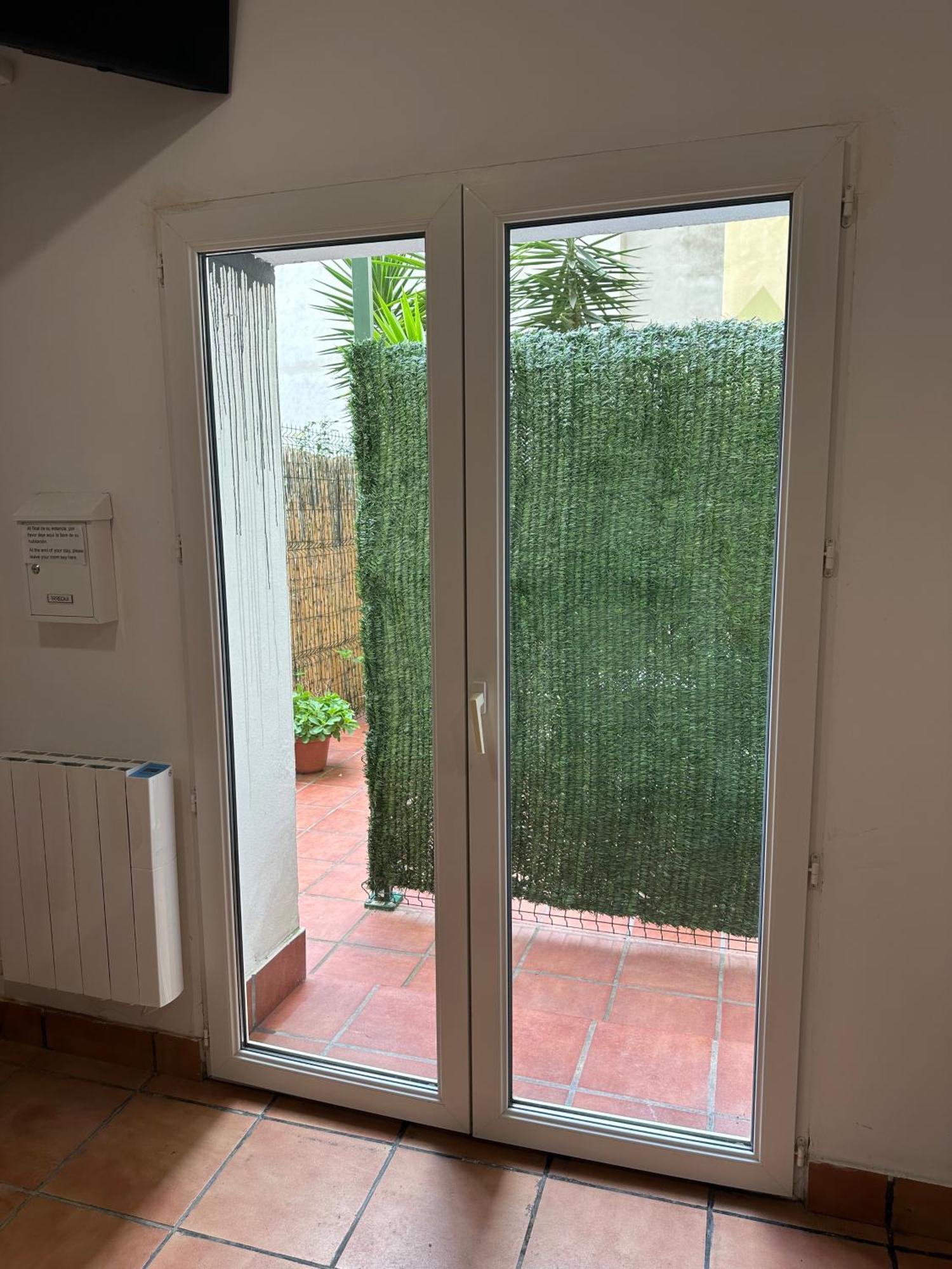 Urban Garden Hostal *