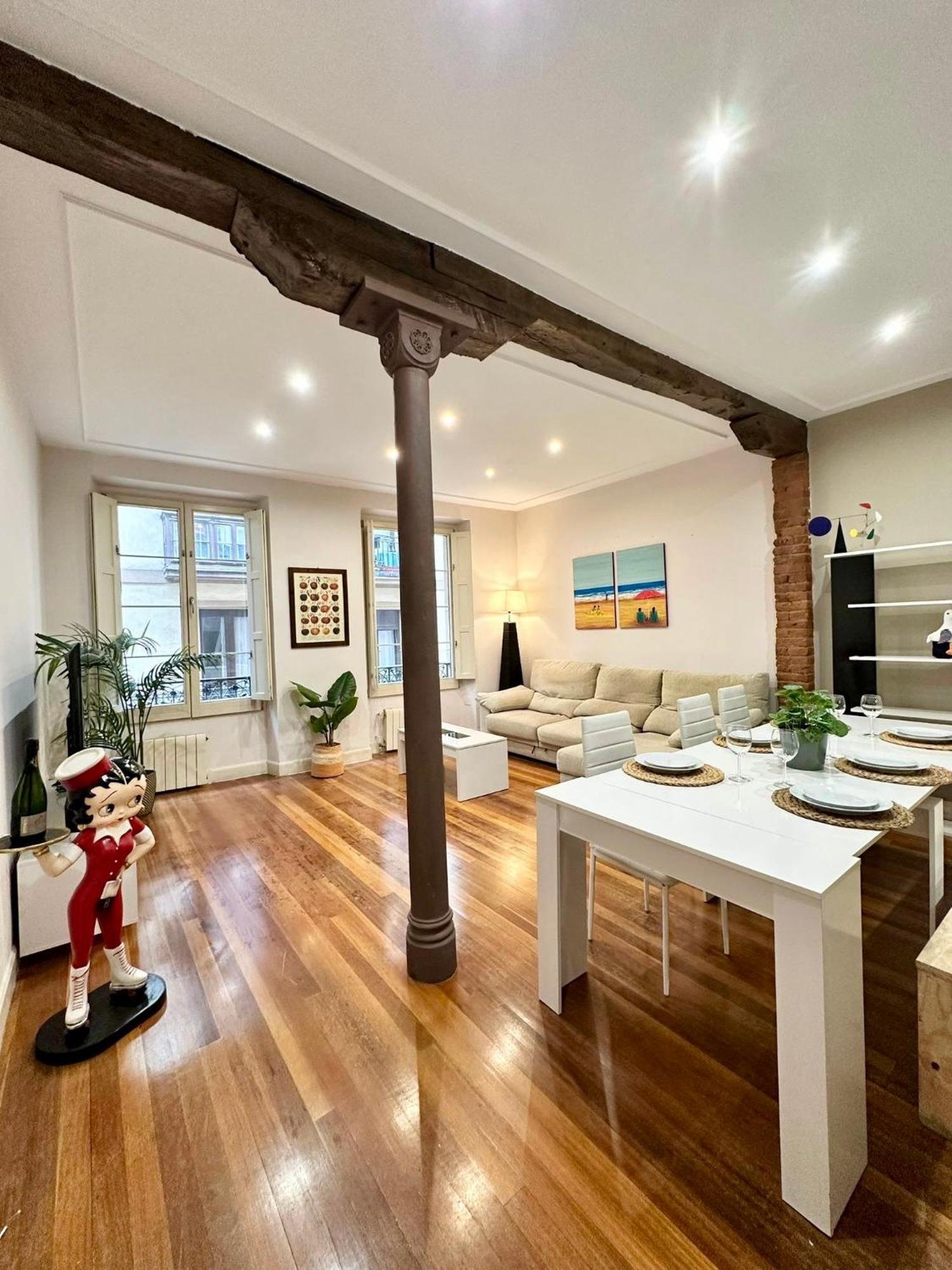 Old Town Center 110m By Sleep In