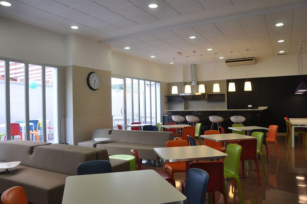 Apartamento Residencia Universitaria Blas De Otero *