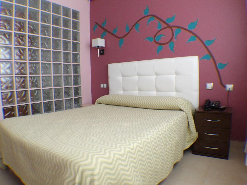Artxanda Bilbao, Parking Gratuito En El Exterior Junto Al (adults Only) *