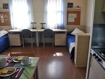 Residencia Universitaria Blas De Otero * Bilbao