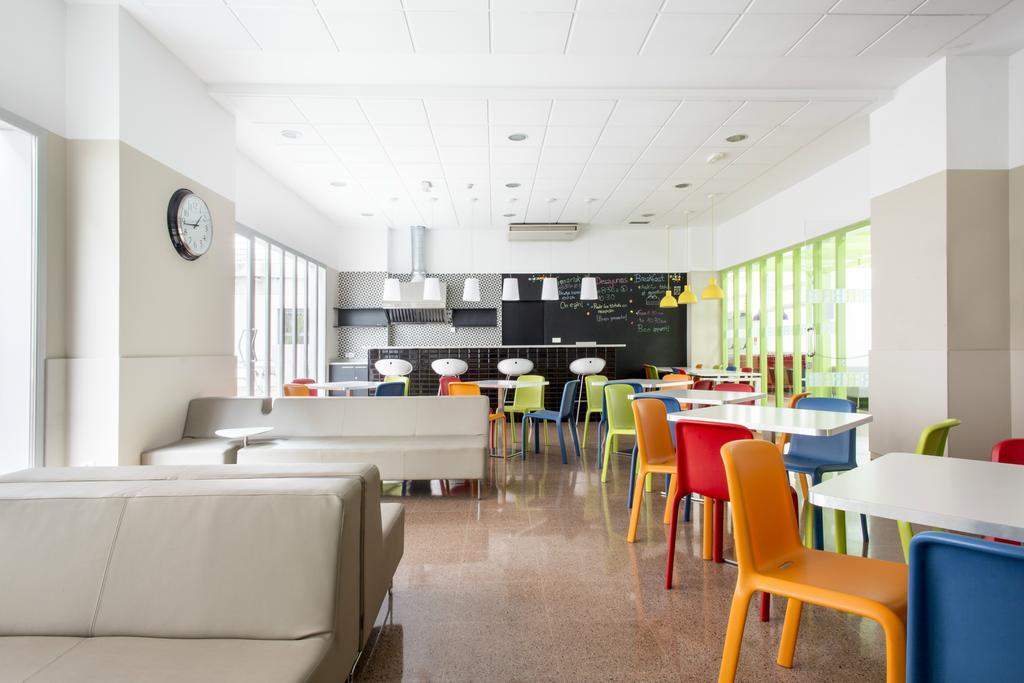 Apartamento Residencia Universitaria Blas De Otero