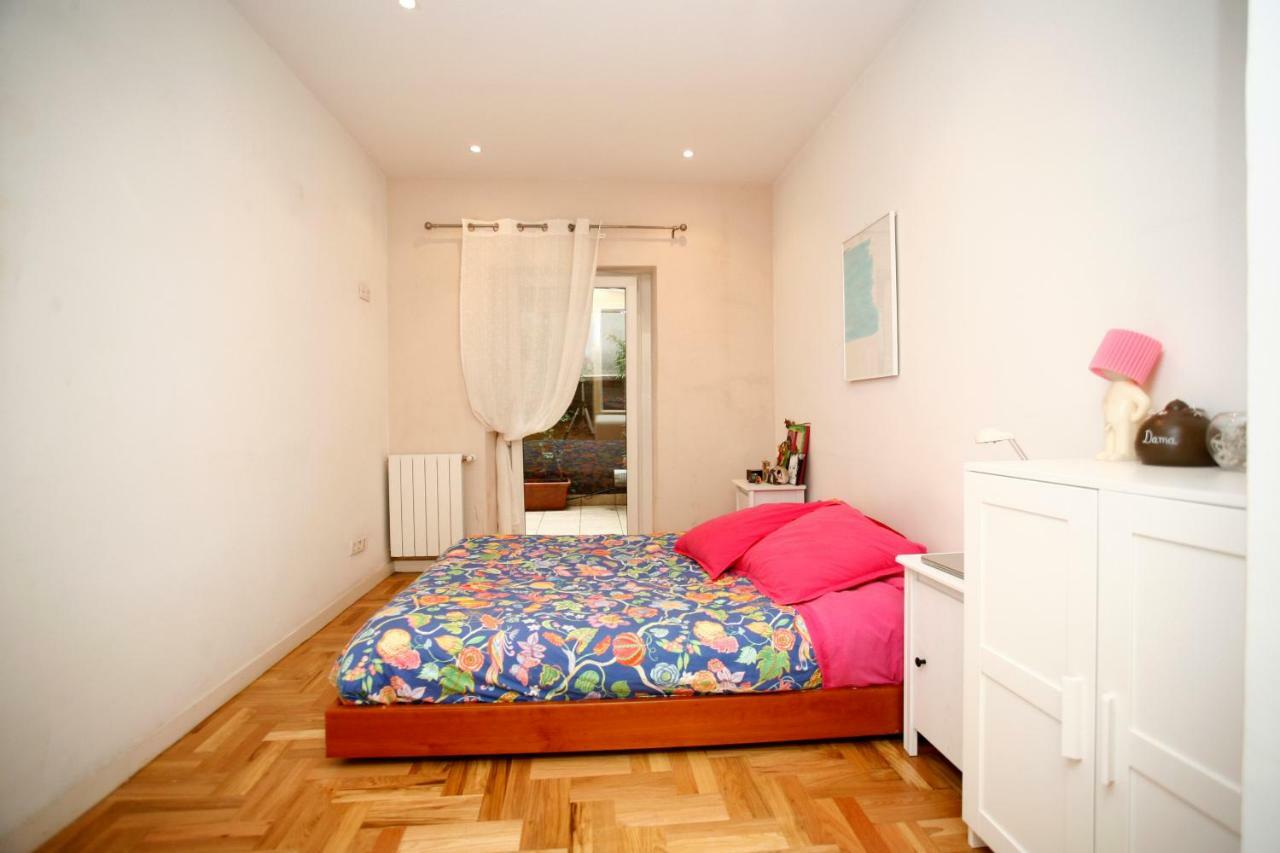 Piso Céntrico Con Patio Apartamento *