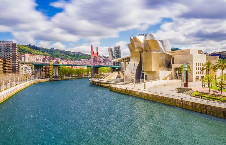 Logan * Bilbao