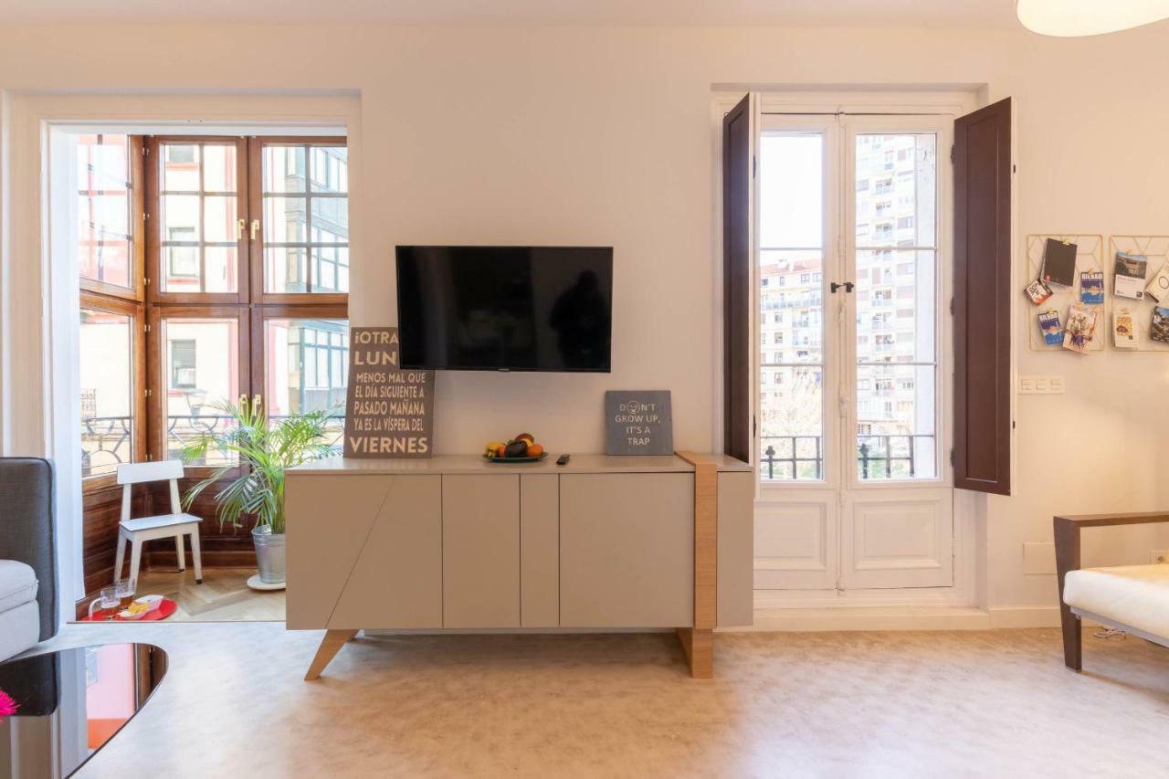 Acogedor, De Diseño Moderno En Zona Antigua Bilbao