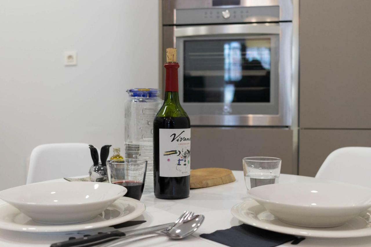 Apartamento Acogedor, De Diseño Moderno En Zona Antigua *