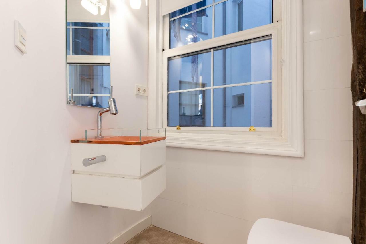 Acogedor, De Diseño Moderno En Zona Antigua Bilbao