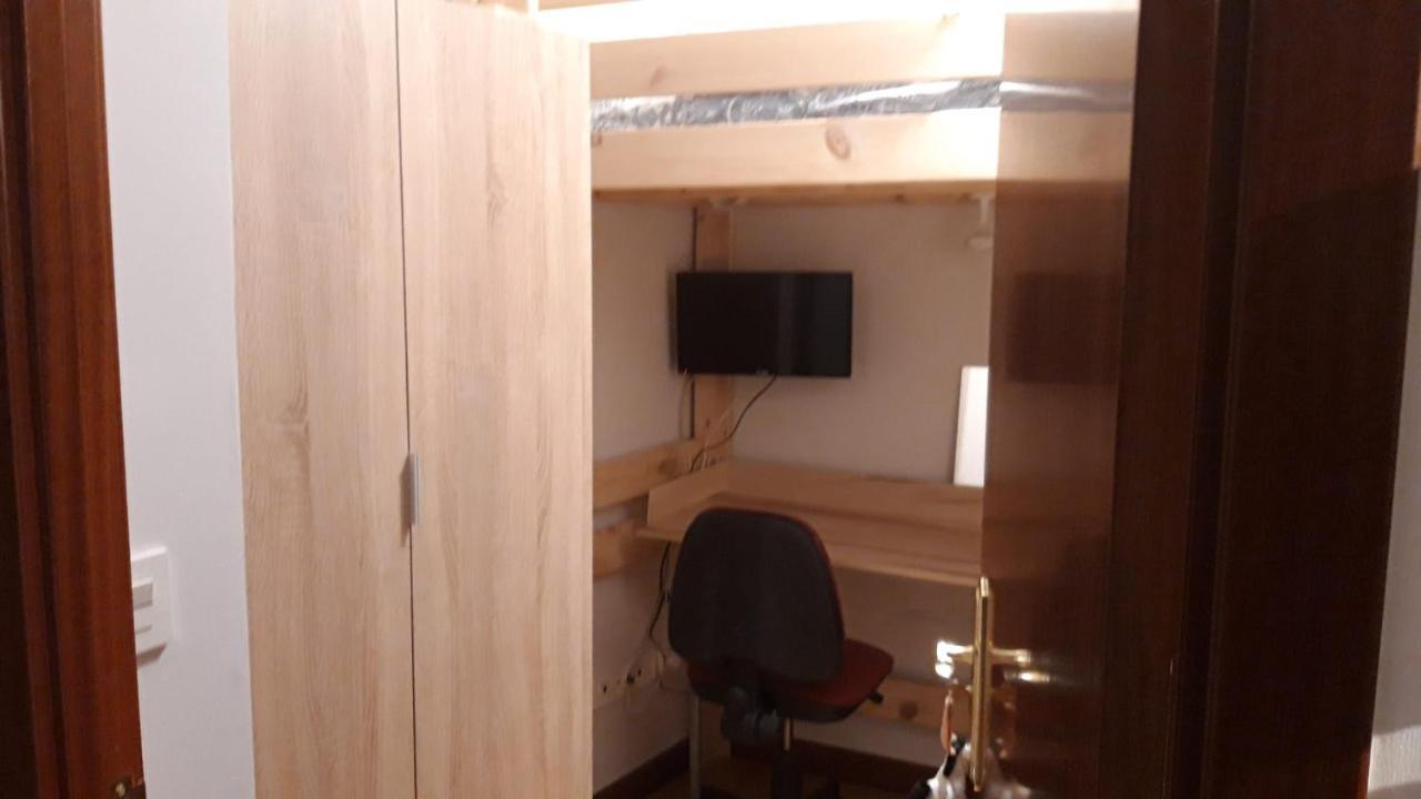 Habitación Individual Con Tv Centro Habitación en casa particular