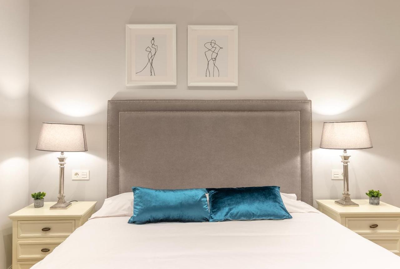 Apartamento Amplio Y Elegante En Casco Viejo Con Parking
