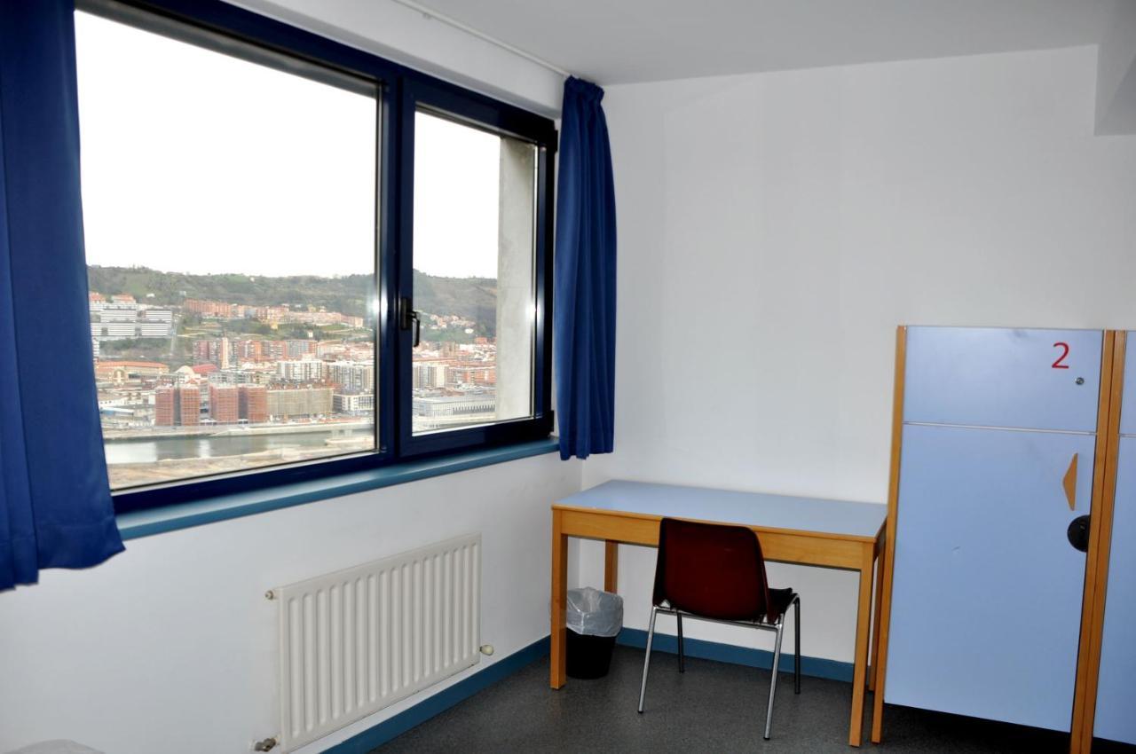 Hostal Bilbao Hostel *