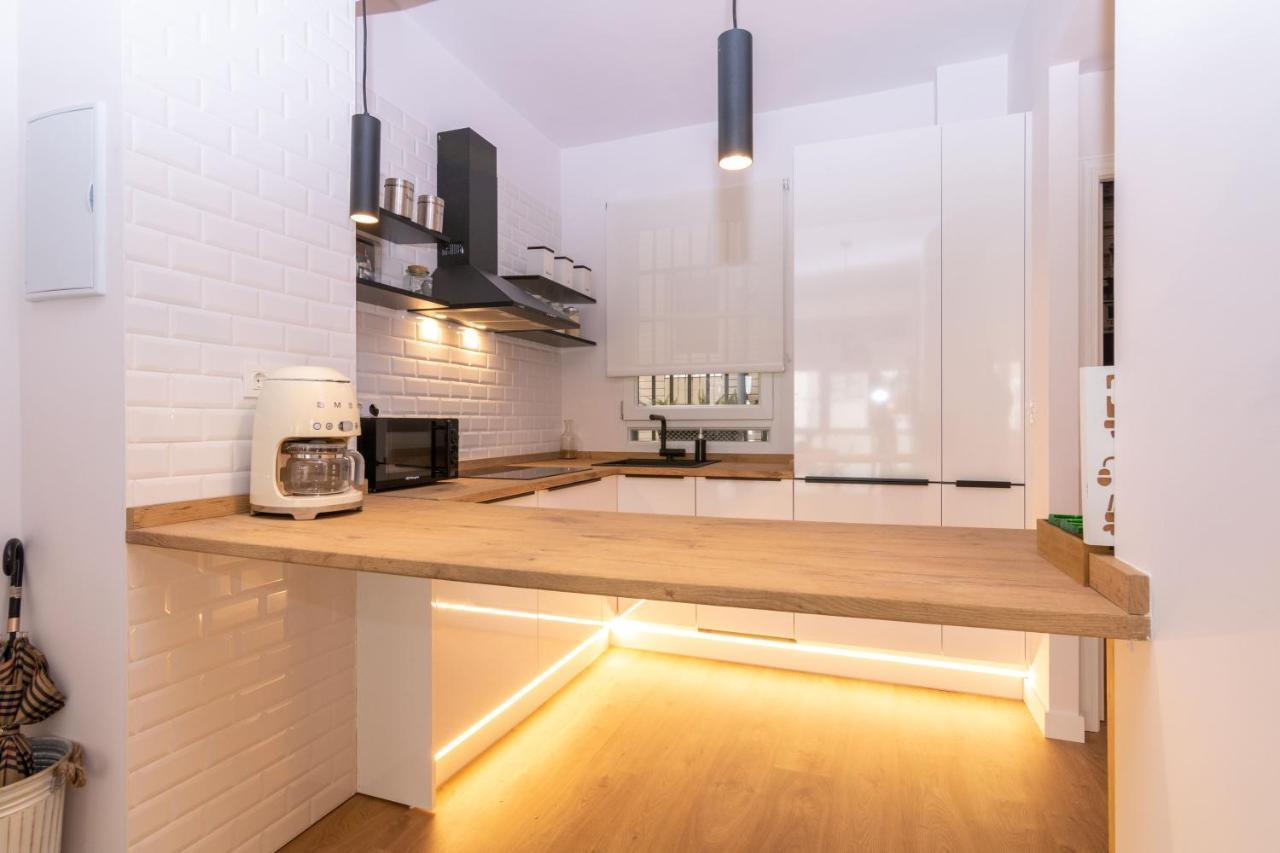 Henao Park De Suites, En Pleno Centro Con Garaje Directo Apartamento