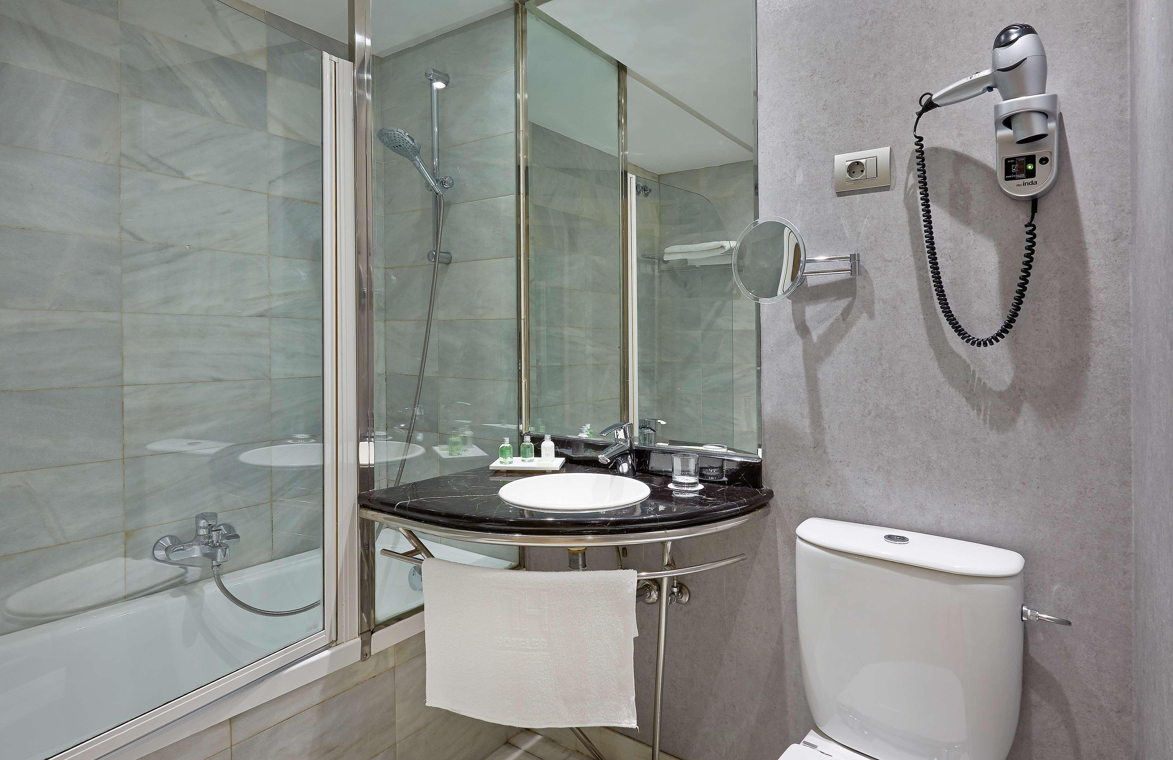 Hotel Nh Deusto Bilbao