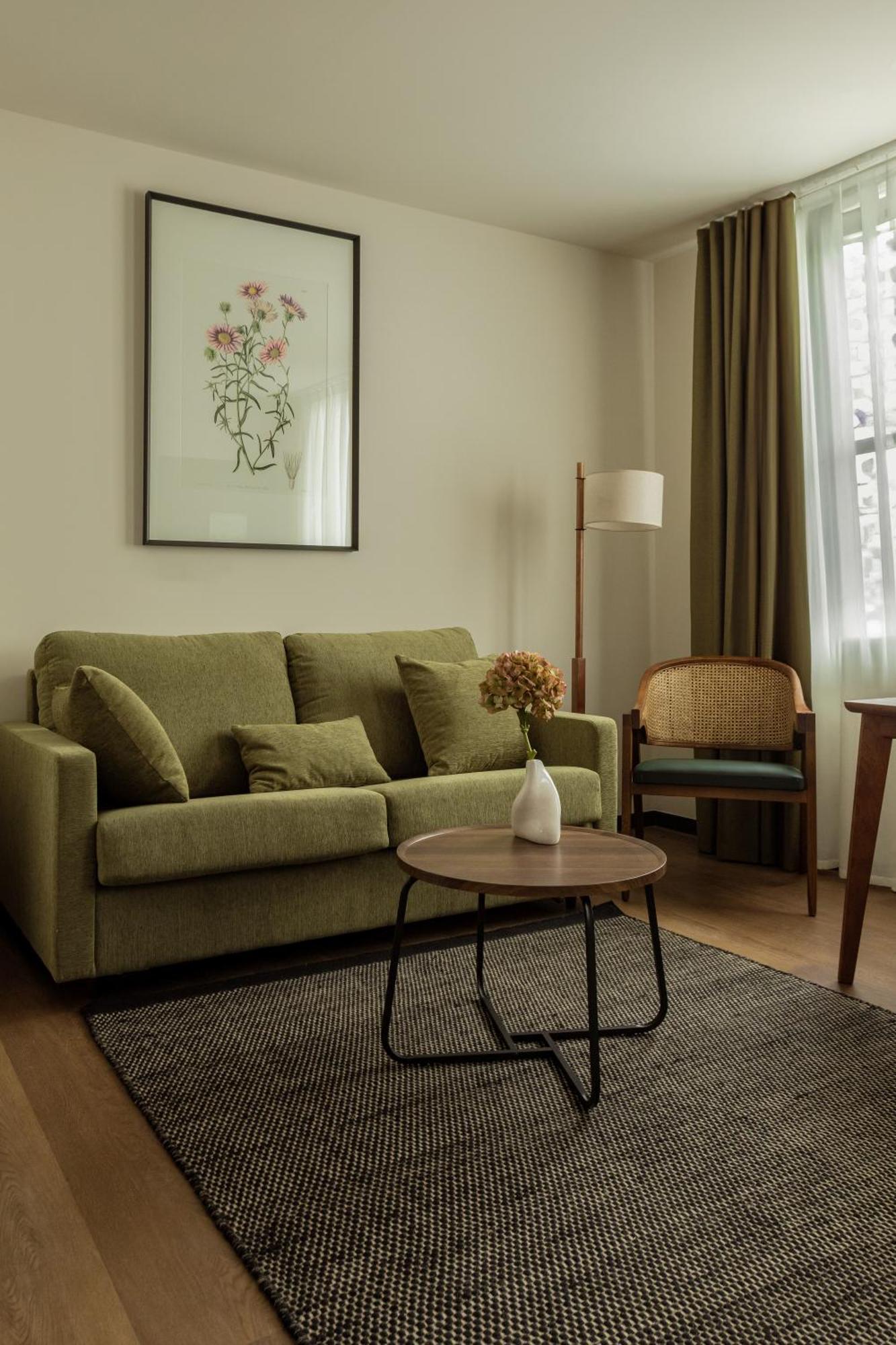 Batimont & Aparthotel