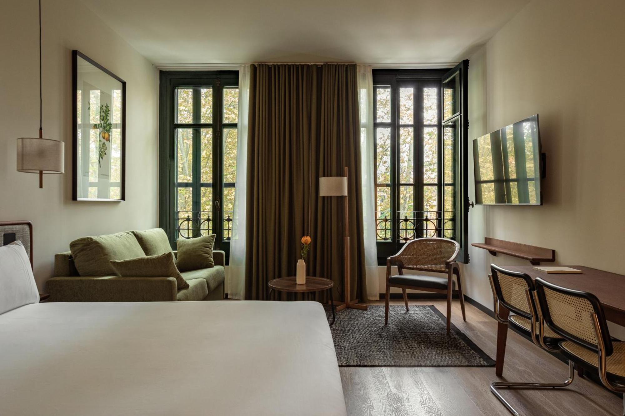 Batimont & Aparthotel *