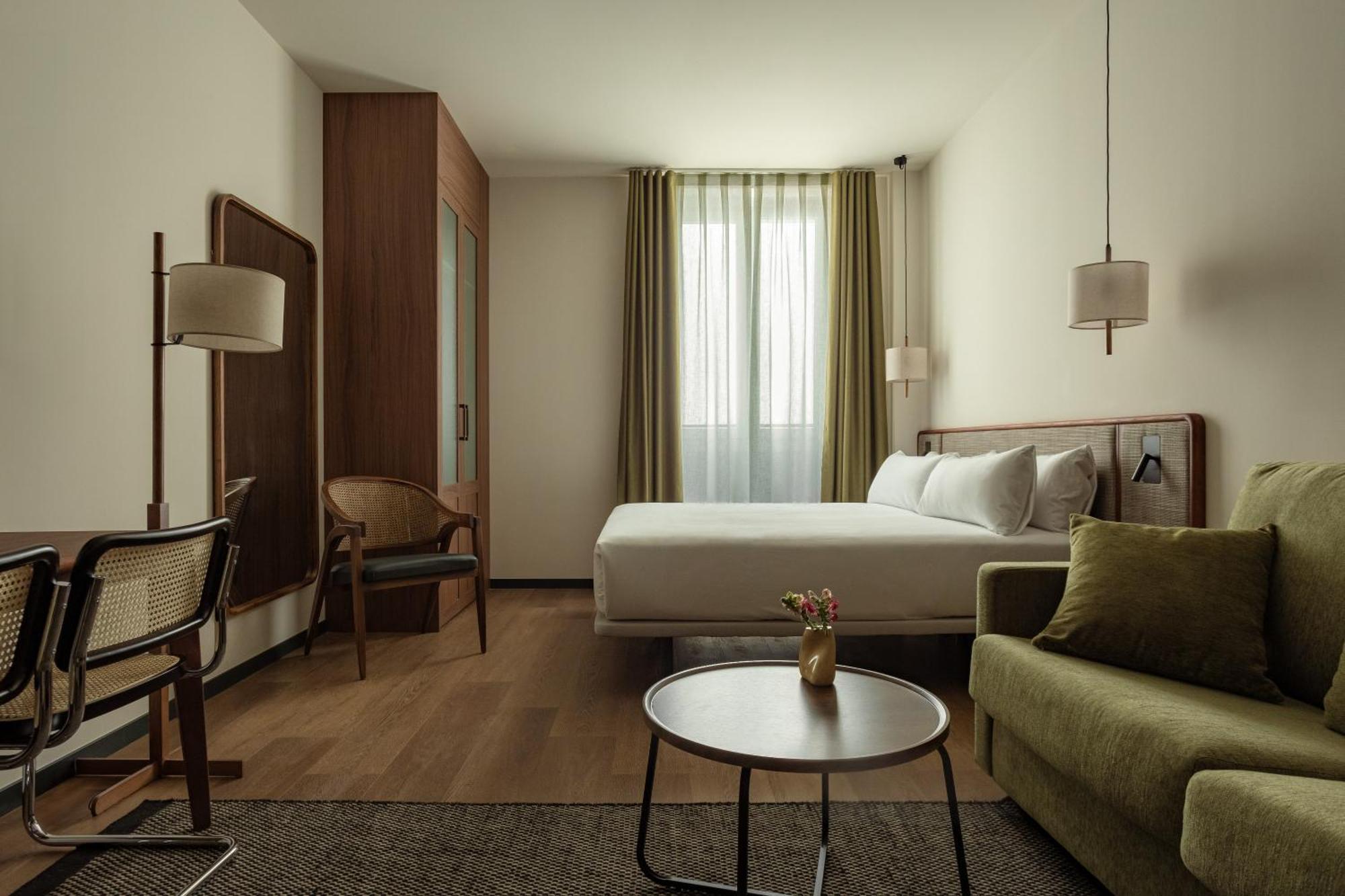 Aparthotel Batimont &