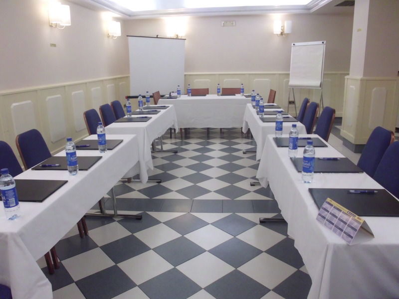 Hotel Sercotel Arenal 3*