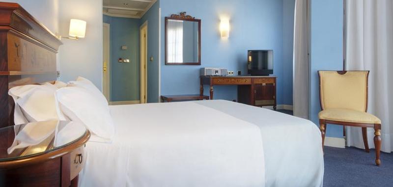 Sercotel Arenal Hotel 3*