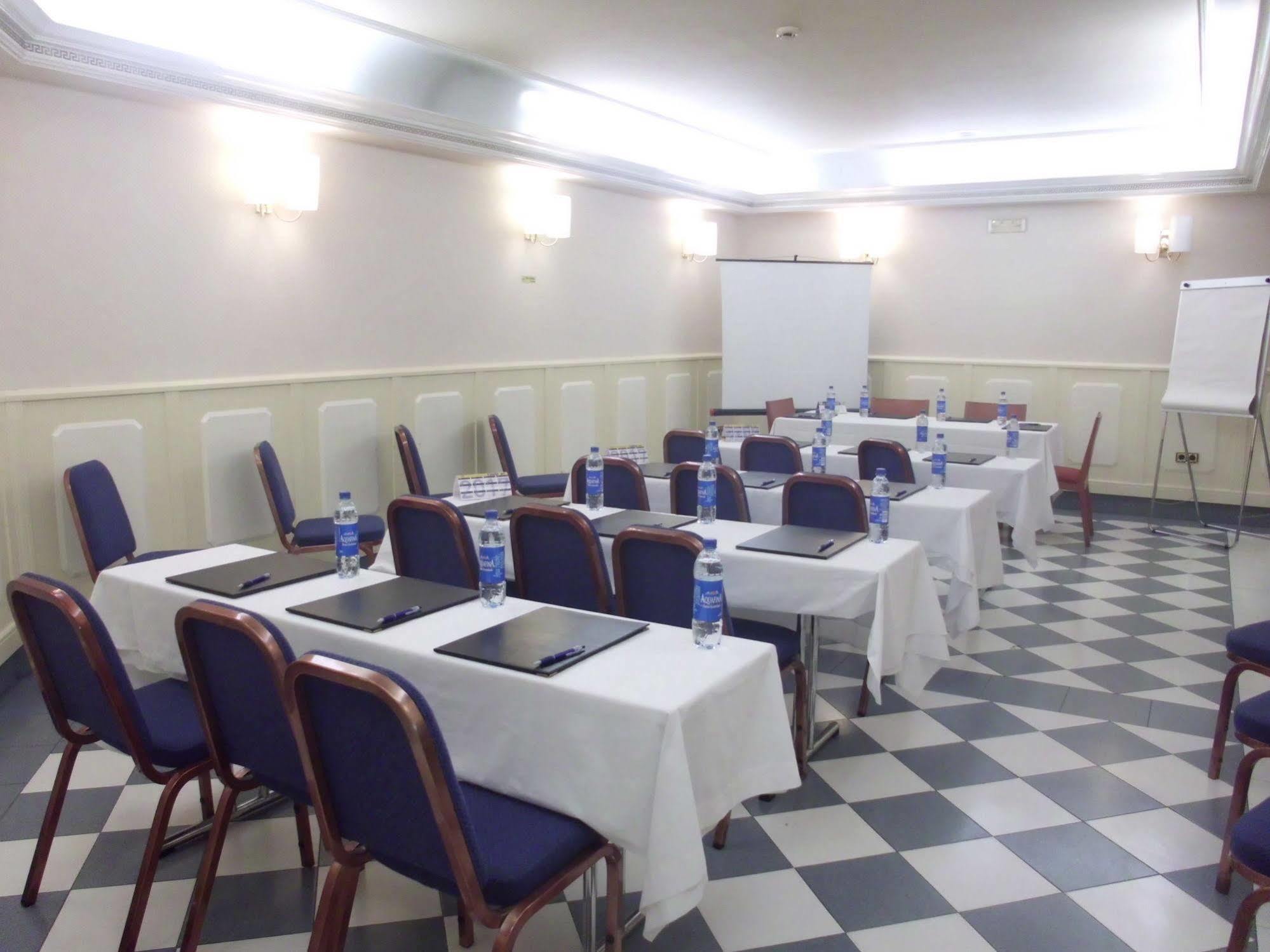 Sercotel Arenal Hotel
