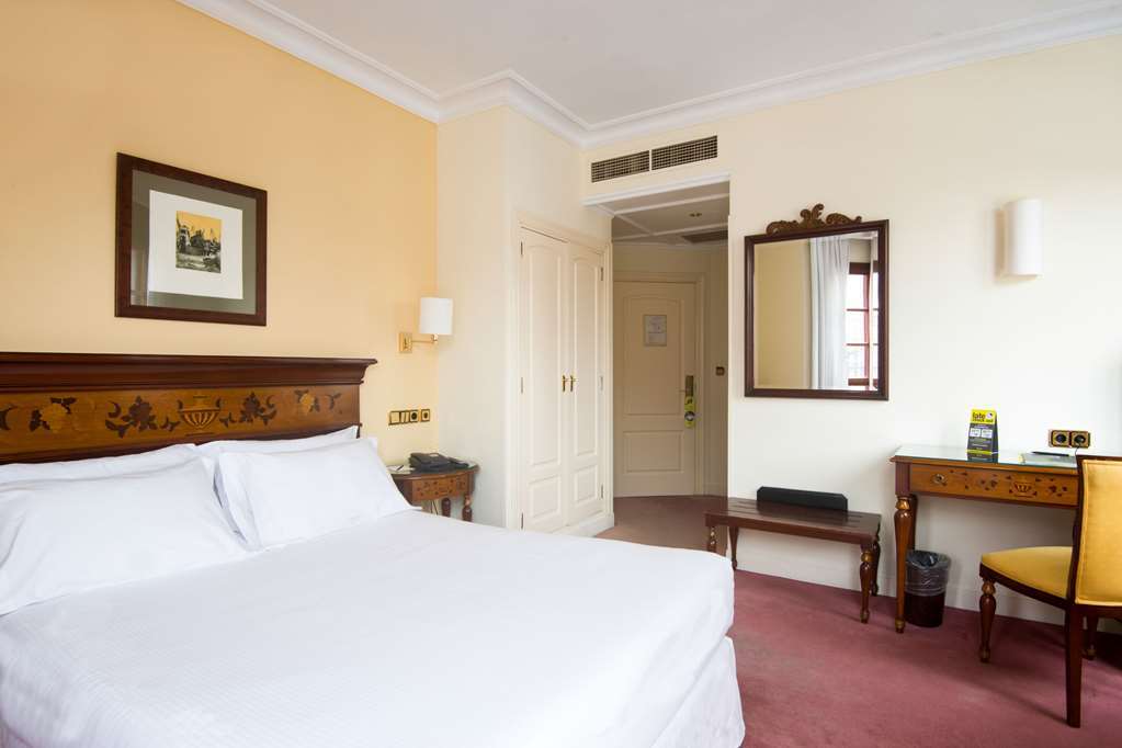 Hotel Sercotel Arenal