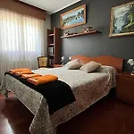 Amezola 1- Habitación con baño incorporado en casa compartida