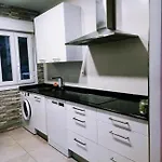Habitacion En Apartamento Con Zonas Comunes Compartida Hn