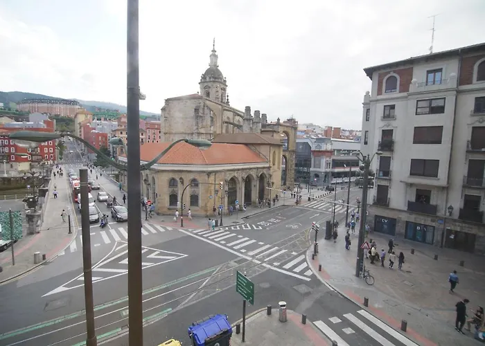 Piso Grande y Luminoso en el Casco Viejo de Bilbao