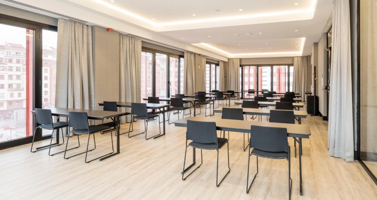 Hotel Ilunion San Mames 4*