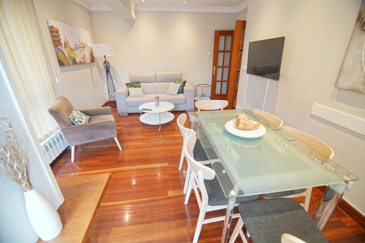 Piso Grande Y Luminoso En El Casco Viejo De Apartamento Bilbao