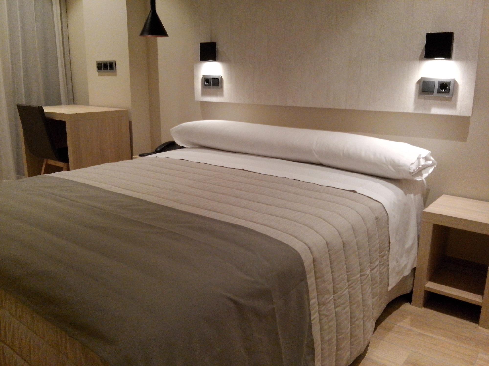 Hotel Plaza 2*