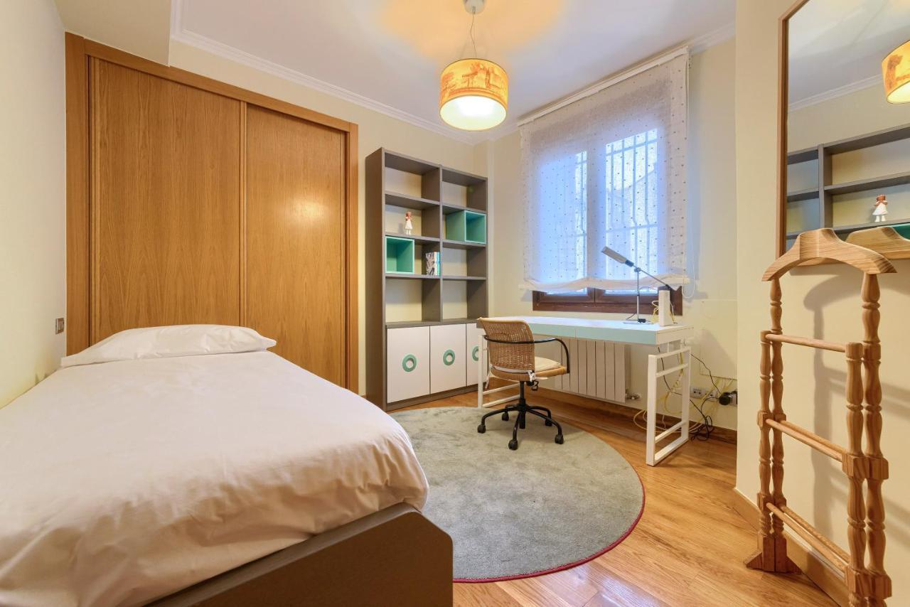 Encanto Y Confort En Calle Epalza - Tu Familia En El Corazon De Apartamento *