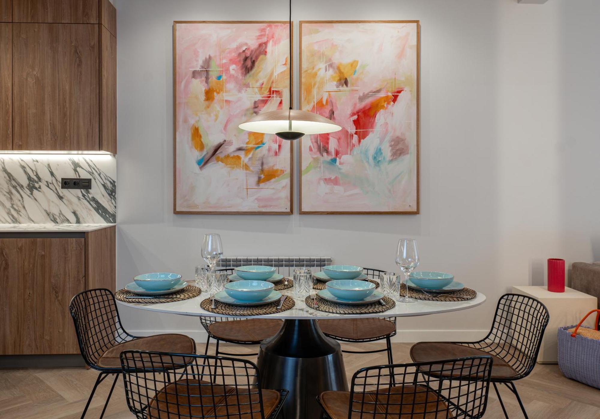 Apartment Premium With Parking By Aston *
