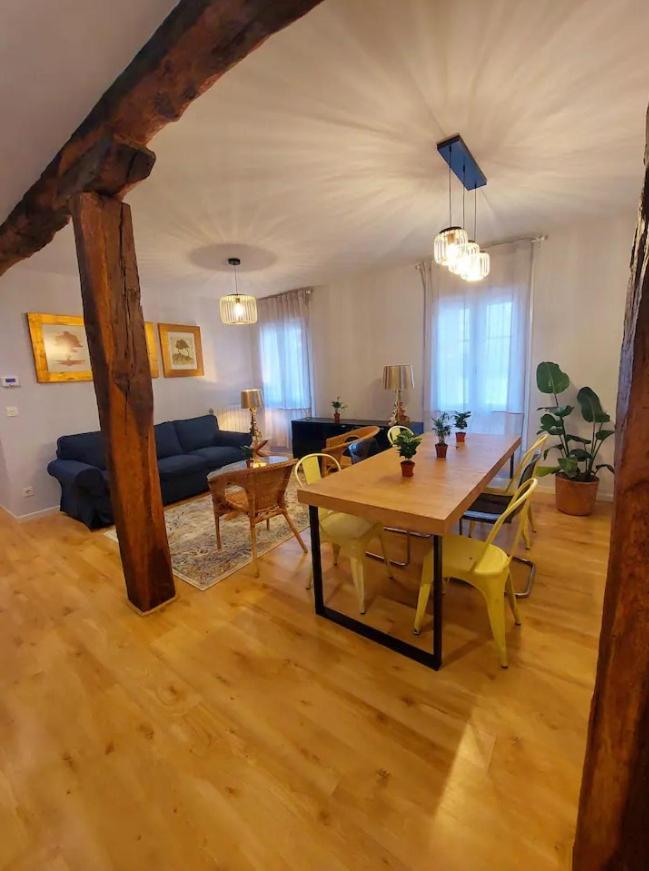 En Con Zonas Comunes Compartida Hn Habitación en casa particular *