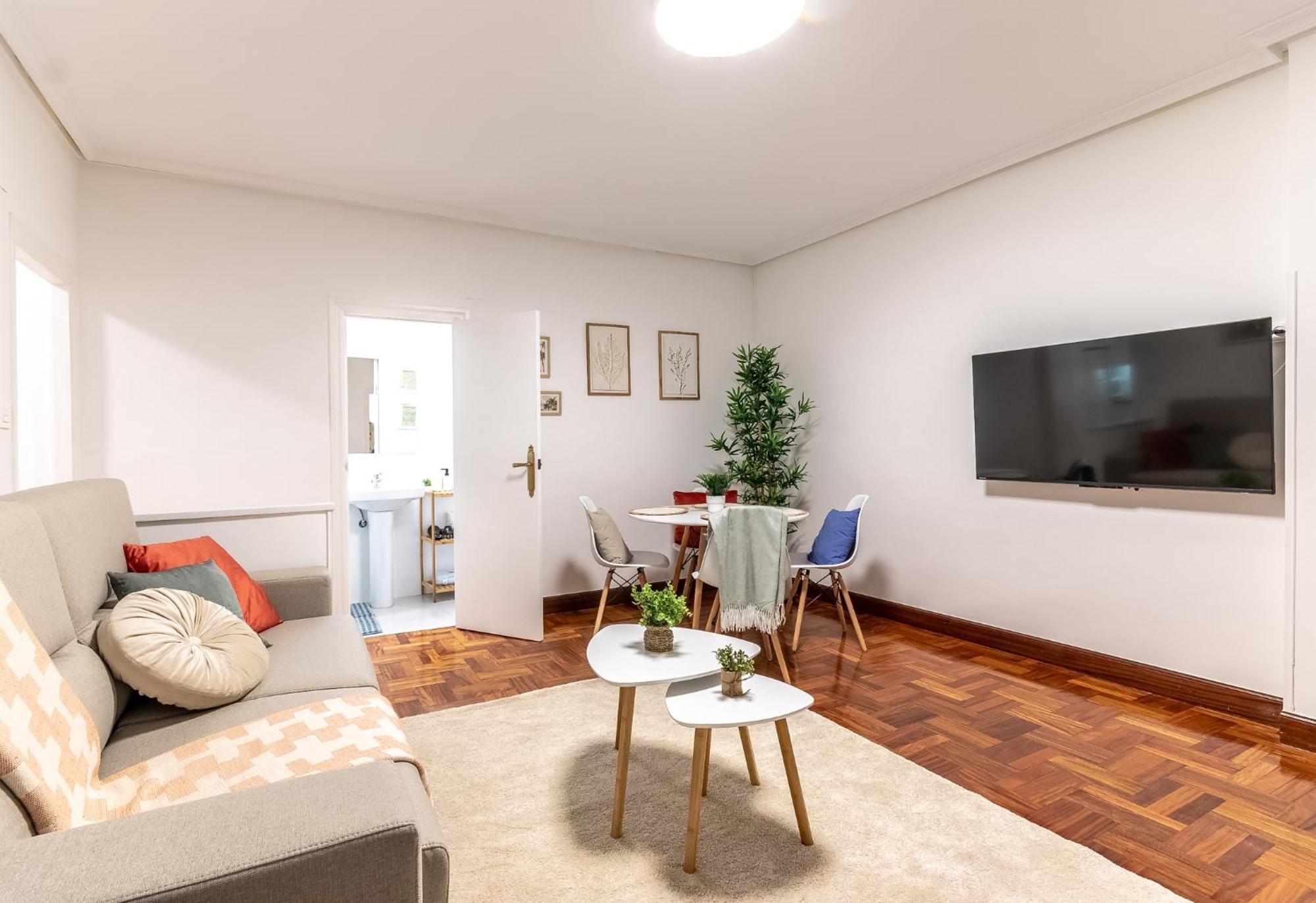Apartamento 1 Parada Al Casco Viejo, 1 Min En Metro - Santutxu *