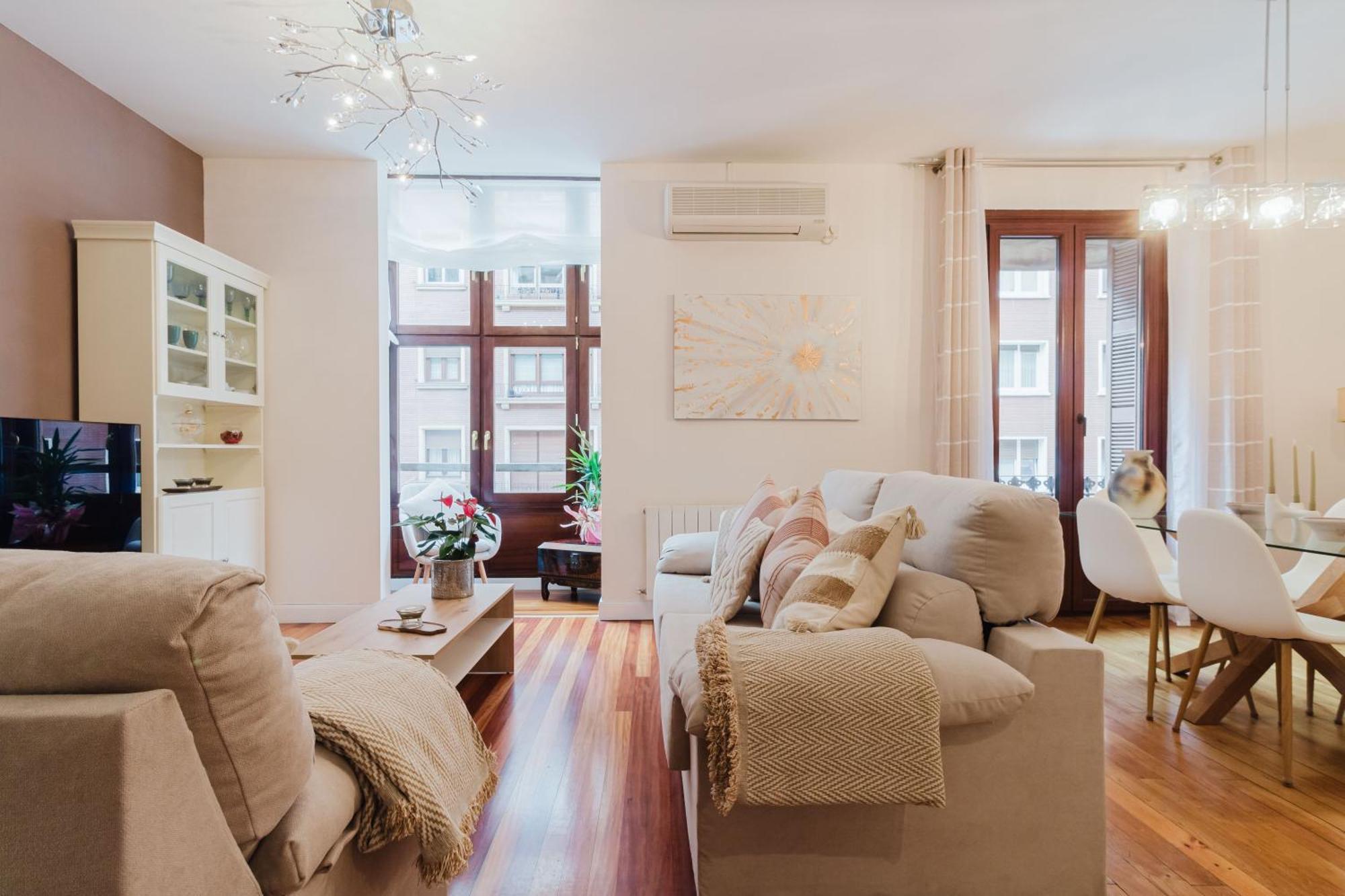 Cozy Bilbao, Zona Alhondiga-moyua Apartamento *